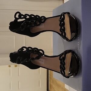 Sexy black chain link heels